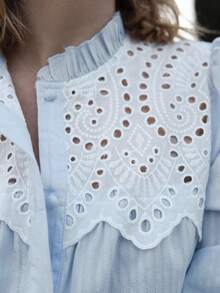 Spring/Summer New Arrival French Style Light Blue Striped Lace Patchwork Hollow Out Collar Blouse For Women - Light Wash - View 4