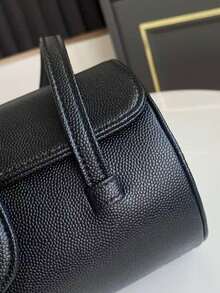 Black Textured Leather Cylinder Crossbody Bag - Minimalist Shoulder Purse For Women, Lightweight Fashionable Daily Bag​ - Negro - Ver 5