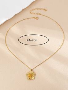 1pc Fashionable Minimalist Style Gold-Plated 5-Petal Flower Pendant Necklace, Suitable For Women's Daily Wear, Dates, Parties, And Travels - Yellow Gold - View 4