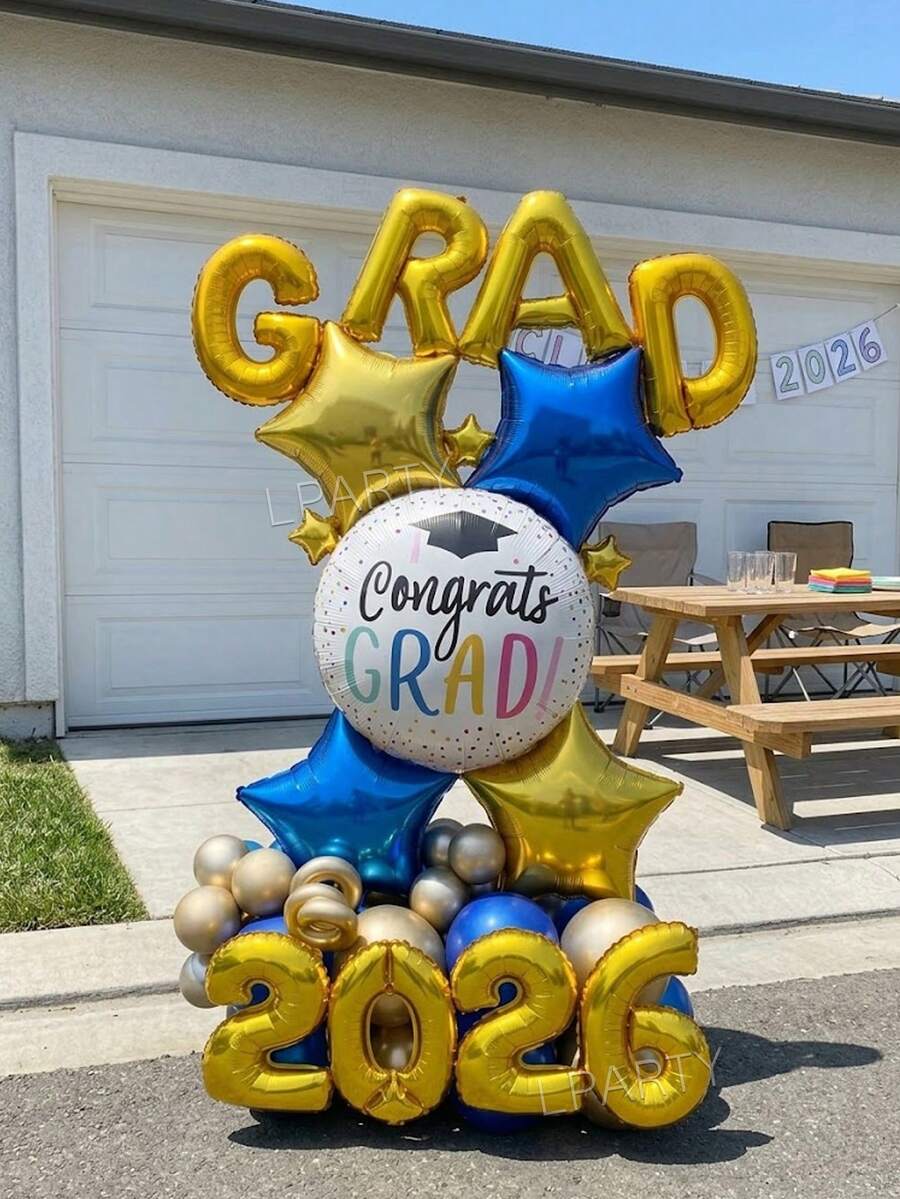 43件套2026毕业派对装饰，包括16英寸金色“GRAD2026”横幅铝箔气球、18英寸金/蓝色星星气球和10英寸金/蓝色金属乳胶气球，适用于2026届毕业典礼及2026届毕业生装饰。 - 查看 1
