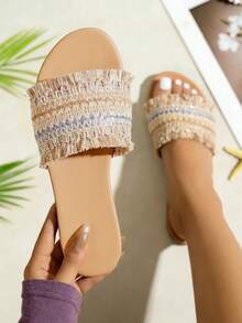 Màu Khaki