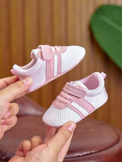 Zapatos suaves y cómodos para bebés, adecuados para niñas de 0 a 1 año, zapatillas casuales para bebés para primavera/otoño