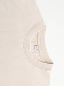 Men's Casual Crew Neck Sleeveless Washed Vest, Made Of 100% Cotton, Perfect For Summer Vacations. Features A Stylish Print And Y2K Street Style. An Excellent Gift For Boyfriends And Husbands. - 杏色 - 查看 2