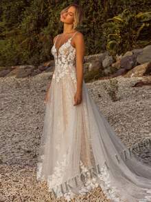 Elegant Sexy V Neck Sleeveless Backless A Line Wedding Dress,Registry Office Dresses Bridal Gown,Evening Party Dress Birthday Party Dress Country Wedding,Romantic Church Ceremony Wedding Dress,Suitable For Wedding,Dating,Party,Singles' Party,Vacation,Formal Occasions,Dinner Dress,Prom Dress,Homecoming Dess,Cocktail Party,Wedding Guest Dress,Graduation - 白色 - 查看 2