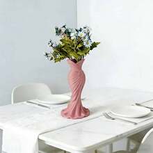 Robe-vase élégante imprimée en 3D, combinant l'élégance de la haute couture et la décoration d'intérieur minimaliste. Convient pour les arrangements floraux, peut être placée sur un bureau ou une coiffeuse - tenue de soirée - Voir 8