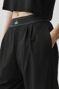 Alo Yoga Alo Suit Up Trouser (Regular) Designed For A Loose Women's Black W51432r - 黑色 - 查看 4