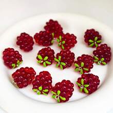 10个逼真树脂/玻璃珠水果吊坠，女士钥匙扣吊坠配饰，汽车钥匙扣，手链挂饰 - 覆盆子、葡萄和樱桃3D水果吊坠，适合DIY珠宝制作，项链、耳环、手链和手机配件，送给妈妈的礼物，派对工艺品和女士礼物 - 彩色 - 查看 1