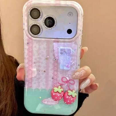 防震草莓元素时尚甜美少女星条纹3D手机壳，适用于 17 Pro Max，全包防摔，兼容 16 Pro、15、16 Pro Max春季款