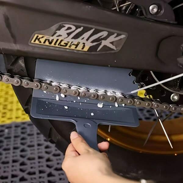 Bicycle Chain Cleaning Equipment, Bicycle Chain Protector, Motorcycle Chain Lubricant Protector, Mountain Bike Chain Lubricating Tool, Oiler Anti-Splash Guard, Bicycle And Motorcycle Cleaning Tools, Motorcycle Bicycle Chain Cleaning And Maintenance Tools, Anti-Splash Set, Essential Motorcycle Bicycle Maintenance Accessories