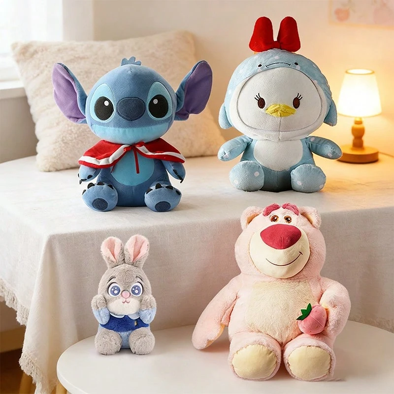 Miniso 1个迪士尼皮克斯拉蒂苏利文14英寸坐姿毛绒娃娃/疯狂动物城朱迪·霍普斯派对毛绒娃娃/史迪奇圣诞节10英寸毛绒娃娃/黛丝鸭动物装扮10英寸毛绒娃娃，热门卡通人物，方便携带，适合日常和节日，可爱娃娃，完美的生日礼物，聚酯纤维材质 - 彩色 - 查看 1