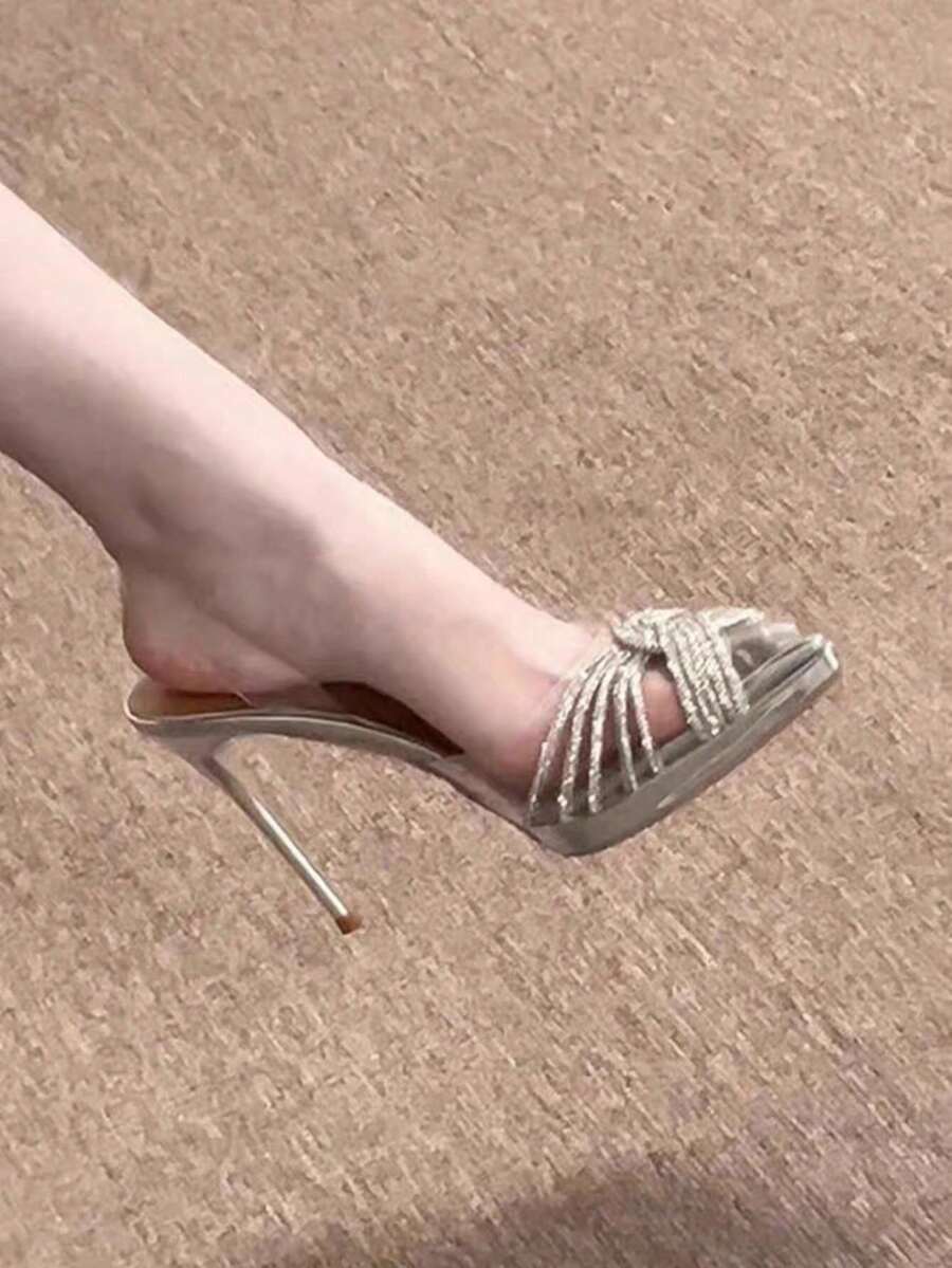 10cm Sandalias de tacón alto puntiagudo de PVC transparente con rhinestones, nuevas para el verano 2026, zapatos sin respaldo para bodas y fiestas para mujeres - Plateado - Ver 1
