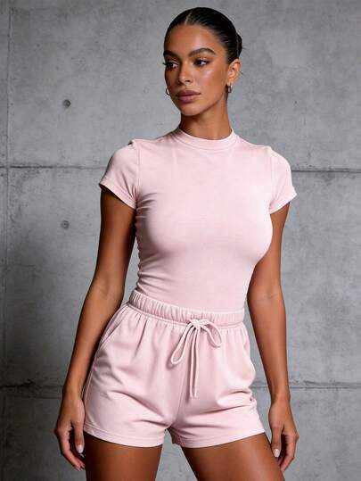 Runway Rest 2pcs Women Solid Color Round Neck Short Sleeve T-Shirt And Drawstring Waist Casual Shorts Set