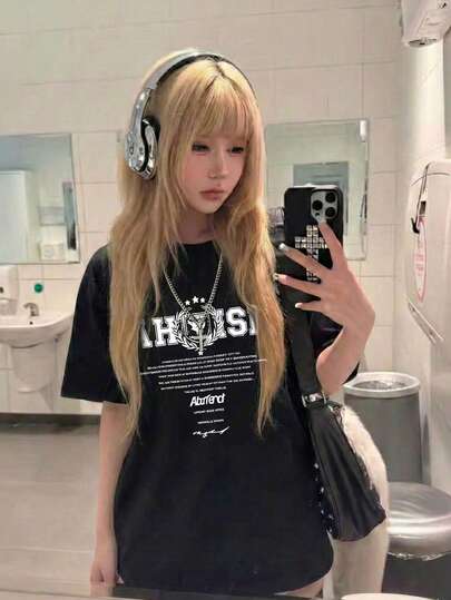 Áo thun ngắn tay unisex phong cách đường phố Mỹ, dáng rộng, thoải mái, đa năng, màu đen mới, in chữ tiếng Anh cá nhân hóa, thích hợp cho học sinh/người đi làm, mùa hè 2026.