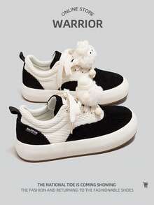 WARRIOR 1双女士低帮厚底休闲帆布鞋，可爱款式，适合日常穿着 - 米黑 - 查看 2