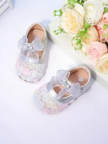 蕾丝公主鞋，透气软底儿童鞋，春秋新款幼儿凉鞋，魔术贴婴儿/女童平底鞋 - 銀色 - 查看 7