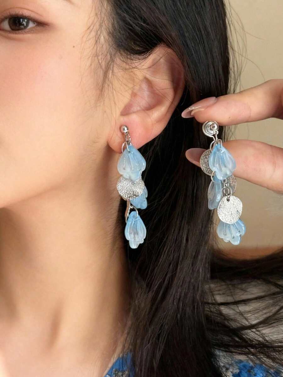 一对蓝色渐变贝壳花瓣夹式耳环，流苏吊坠，无需耳洞即可佩戴，海滩度假风 - 淺藍色 - 查看 1
