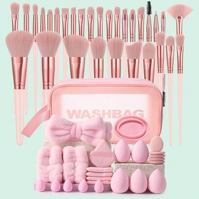 多功能化妆刷套装，包含眼影刷、眉刷、粉底刷、散粉刷、腮红刷、遮瑕刷和高光刷，采用超柔软优质合成毛，适合日常面部妆容。