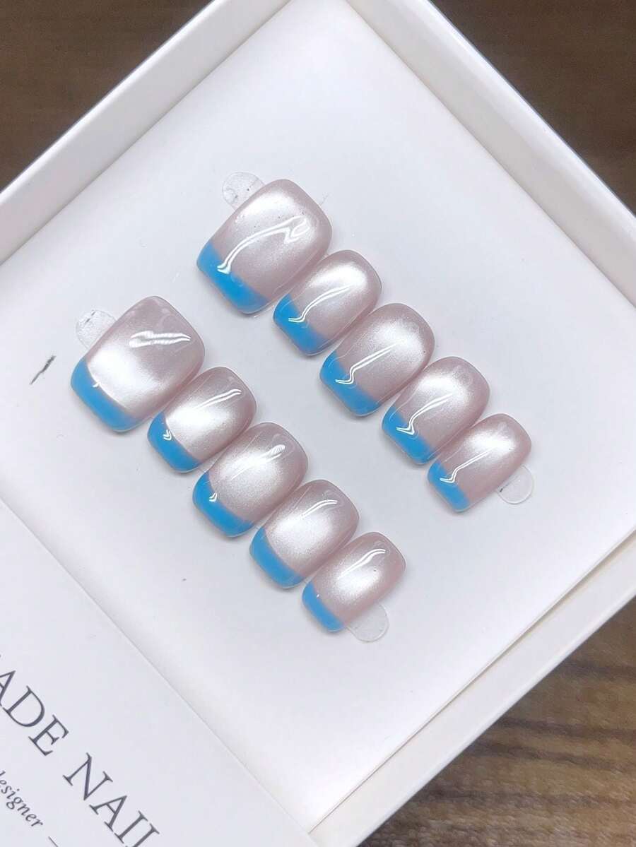 Handmade Pressed Nail Art, Short Square Shape, Hand-Painted Cat Eye Design, Elegant Minimalist Style, Full Coverage Fake Nails, Y2K Aesthetic, Unique Creative Artificial Nails, Suitable For Daily Wear, Cute & Fashionable, Ideal For Summer & Spring, Removable & Reusable, Suitable For Women's Parties And Evening Events