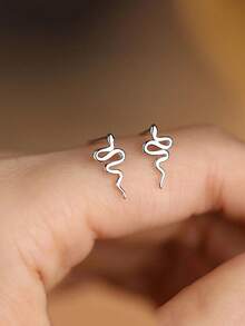 BALMORA 1 par de pendientes de plata de ley 925 con forma de serpiente, adecuados para el uso diario de las mujeres, reuniones amistosas, regalos - Plateado - Ver 3