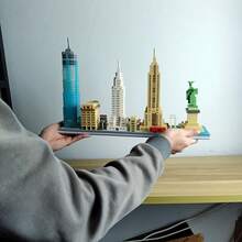 4244片欧美建筑主题迷你积木 | ABS材质袋装 | 高度还原 | 3D立体拼装玩具 | 多种款式可选（纽约天际线/迪拜天际线/大本钟/粉红城堡） | 建筑爱好者的理想之选 | 激发想象力，培养耐心 | 完美的家居桌面装饰及生日/节日/派对礼物 - 多色(袋裝) - 查看 4