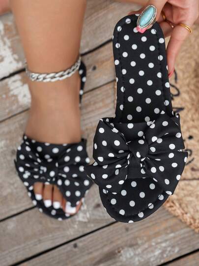 Sandal đế bằng chấm bi trang trí nơ dành cho nữ, kiểu dáng thường ngày mùa hè.
