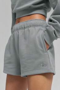 Alo Yoga Accolade Short Women's Athletic Heather Grey Designed For A Relaxed Fit W6472rg - Màu Xám nhạt - Xem 2