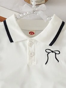 Conjunto de moda casual y lindo para niñas pequeñas, camisa de cuello acanalado + bordado de lazo, falda plisada de unicolor con lazo - Blanco - Ver 4