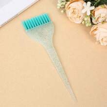Bộ dụng cụ nhuộm tóc - Bao gồm cọ nhuộm tóc, cọ tạo màu, bộ cọ highlight (để tẩy tóc), cọ highlight (để làm sáng tóc), bộ dụng cụ dặm chân tóc, bộ cọ nhuộm cán kim tuyến, bộ nhuộm pha lê, tô trộn, bảng pha màu, dụng cụ nhuộm và uốn tóc chuyên nghiệp, bộ dụng cụ nhuộm tóc tại nhà. - 1 cọ nhuộm tóc (màu ngẫu nhiên) - Xem 2