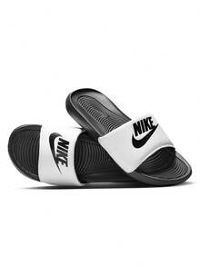 Dép lê trong nhà Nike VICTORI ONE dành cho nam, kiểu dáng thoải mái, nhẹ nhàng, hàng mới về mùa hè 2026, mã sản phẩm CN9675-005 - màu đen - Xem 2