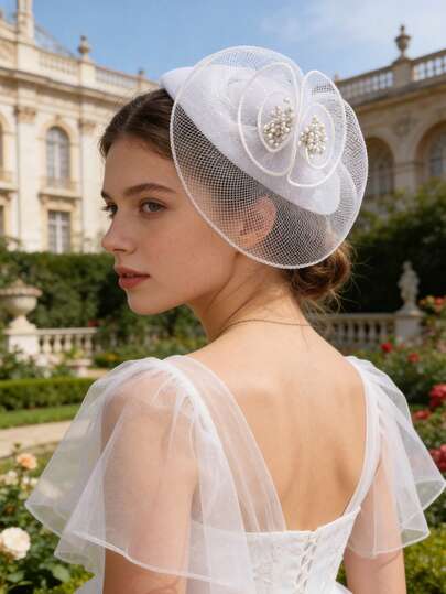 1件网纱礼帽，欧美舞会晚宴珍珠网纱头饰，适合茶会、肯塔基德比、鸡尾酒会、婚礼、新娘等场合，精致优雅的头饰