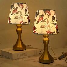 1 đèn bàn họa tiết hoa - Ánh sáng điều chỉnh 3 màu với đế kim loại, đèn trang trí thanh lịch, đèn LED bảo vệ mắt điều khiển bằng nút bấm qua cổng USB, thích hợp cho phòng ngủ, phòng khách, phòng học, văn phòng. - Màu trắng ấm áp - Xem 1