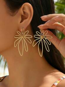 2 Stück minimalistische, übertriebene mehrschichtige goldene Spirallinien-Ohrringe, mehrschichtige Creolen- und Feuerwerk-Design-Ohrringe für Frauen, leicht und modisch, geeignet für Festivals, Alltag, Sommer am Strand und Nachtleben - Goldgelb - Übersicht 6