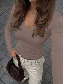 Vaiaye 女士修身 V 领性感长袖 Y2K 针织上衣，春夏纯色 V 领 T 恤，适合情人节休闲穿着 - 咖啡棕 - 查看 8