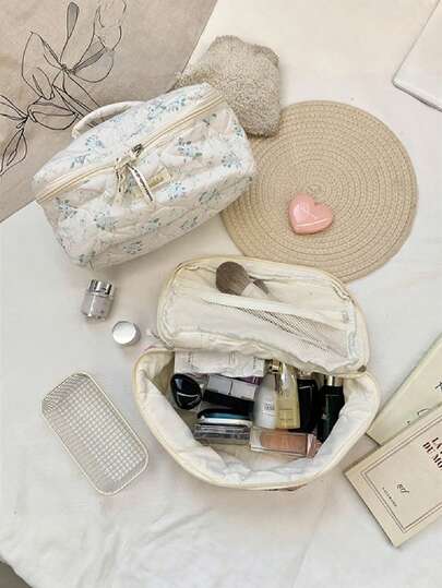 1个便携式旅行包，大容量洗漱包，女士口红收纳包，护肤品收纳包，化妆包