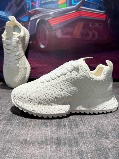 男士冬季休闲运动鞋，带花纹鞋底，复古英伦风品牌，轻便防滑舒适拼接靴