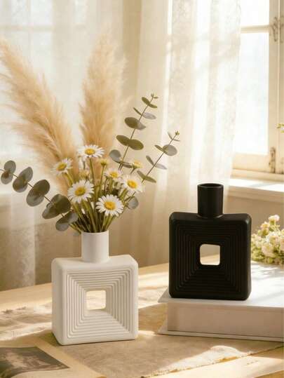 1pc Black And White Resin Square Vase, Minimalist Nordic Bohemian Style Home Decor, Suitable For Living Room, Bookshelf, Table, Cabinet, Fireplace, Entryway, Holiday Decoration, Gift, Birthday, Graduation Ceremony, Dormitory, Vase.