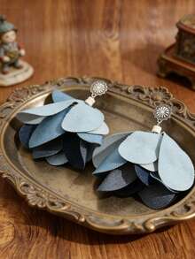 1 Pair New Bohemian Style Denim PU Layered Petal Earrings, European And American Retro Sunflower Drop Earrings, Versatile Beach Holiday Earrings - Denim Blue - View 4