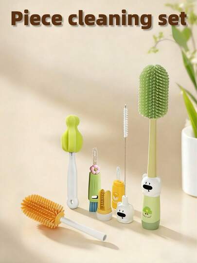 Bộ cọ rửa bình sữa silicon di động 3 món này rất tiện lợi và có thể tháo rời để sử dụng cho 7 mục đích khác nhau, bao gồm cọ rửa bình sữa, cọ rửa núm vú, cọ rửa ống hút, cọ rửa nắp bình, dụng cụ cạy vòng đệm, cọ rửa miệng cốc và cọ rửa khe hở. Đây là bộ dụng cụ vệ sinh bình sữa lý tưởng cho các chuyến du lịch ngoài trời.