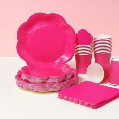 玫瑰红八角花瓣一次性餐具套装，7/9英寸派对餐盘，一次性纸盘、纸杯、餐巾纸，适用于节日、婚礼、订婚、生日、派对、庆典等场合。