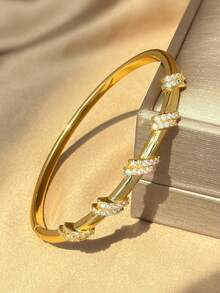 Bộ vòng tay mạ vàng 18K đính đá Zirconia | Vòng tay sang trọng họa tiết sọc chéo và hình trái tim | Trang sức thời trang phong cách Bohemian, phù hợp cho đám cưới, tiệc tùng, đeo hàng ngày, du lịch, bãi biển, lễ hội | Món quà hoàn hảo cho phù dâu, ngày Valentine, sinh nhật, Giáng sinh, kỷ niệm - Nhiều màu - Xem 6