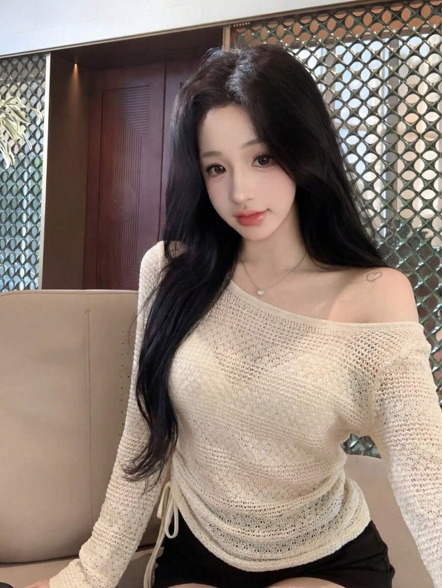 新款春夏褶皱抽绳镂空喇叭袖短款针织罩衫（女款） - 杏色 - 查看 1