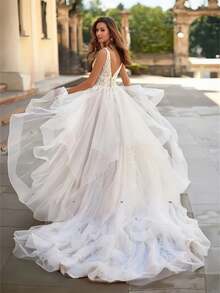 Elegant Sexy V Neck Sleeveless Layer Lace Appliqué A Line Tulle Formal Wedding Dress,Registry Office Dresses Bridal Gown,Evening Party Dress Birthday Party Dress Country Wedding,Romantic Church Ceremony Wedding Dress,Suitable For Wedding,Dating,Party,Singles' Party,Vacation,Formal Occasions,Dinner Dress,Prom Dress,Homecoming Dess,Cocktail Party,Wedding Guest Dress,Graduation - trắng - Xem 2