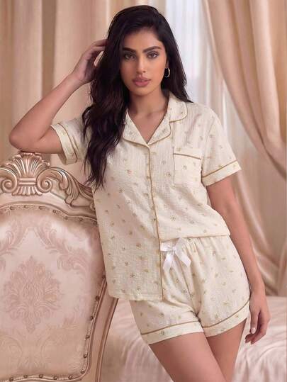 2 件套女士黄色小花印花夏季睡衣套装，短袖纽扣衬衫和短裤，夏季休闲家居服，两件套