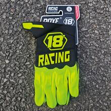 一双多功能手套，男女通用，适合春、夏、秋季佩戴。这款合成革赛车手套专为户外山地自行车、摩托车赛车及各种户外活动而设计。手套指尖采用双层超细纤维材质，经久耐用，并带有硅胶印花和泡沫衬垫，是生日或节日馈赠的理想之选。 - 黃色 - 查看 10