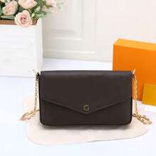 Monogram 3-In-1 Chain Bag, Made Of Genuine Leather, Can Be Carried As An Envelope Bag Or Worn As A Shoulder/Crossbody Bag. - 黑色字母組合 - 查看 2