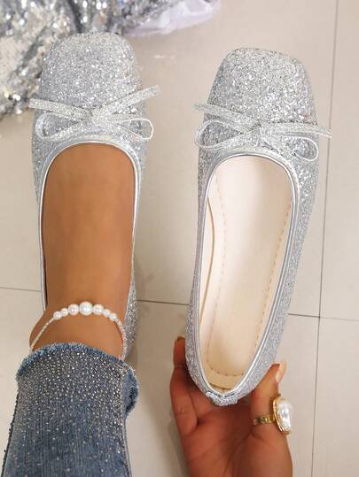 Nuevos zapatos planos para mujer con lentejuelas brillantes y decoración de lazo lindo