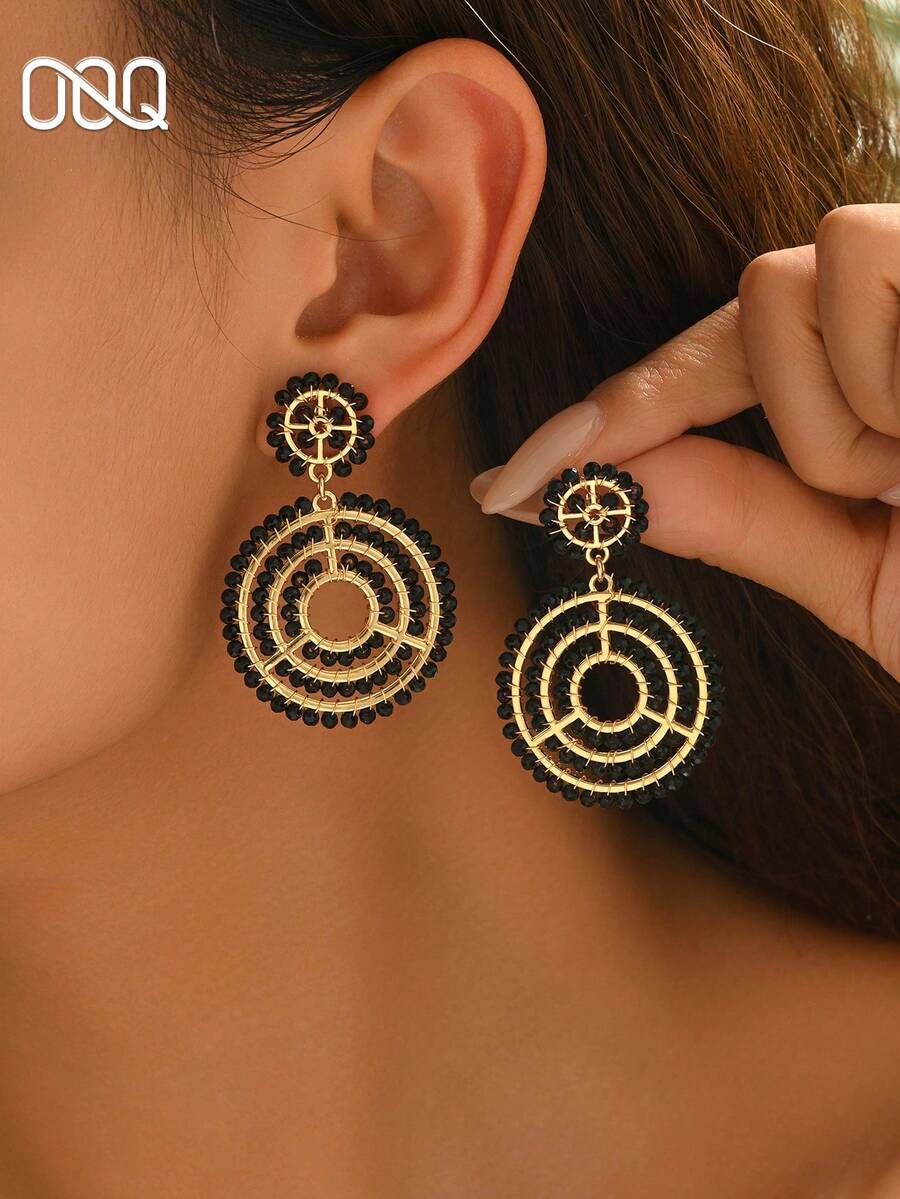 1 Pair Handmade Bohemian Woven Round Textured Earrings With Colorful Crystal Beads, Heart Floral Pattern, Fashion Design Vacation Style Handmade Beaded Crystal Round Floral Heart Earrings Suitable For Women's Daily And Vacation Wear (Handwoven Beads Quantity, Color And Placement Are Random) - Black - View 1