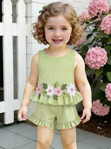 Baby Girls' Cute Solid Color Round Neck Sleeveless Ruffled Hem Floral Vest Top And Ruffled Hem Shorts 2-Piece Outfit, Suitable For Spring/Summer Daily Wear - Green - View 3