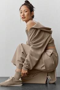 Alo Suit Up Trouser (Regular) Designed For A Loose Women's Gravel W51432r - Grå - Visa 5