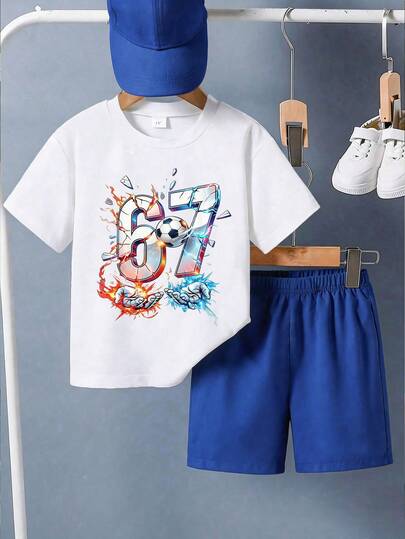 男童休闲短袖T恤短裤套装（2件），67号涂鸦足球图案印花，经典配色，适合外出/日常/运动穿着